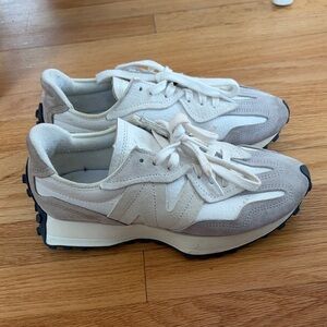 Women's New Balance 327